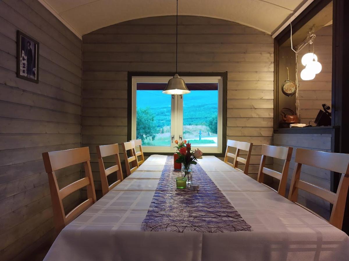 Basecamp Birtavarre Bagian luar foto