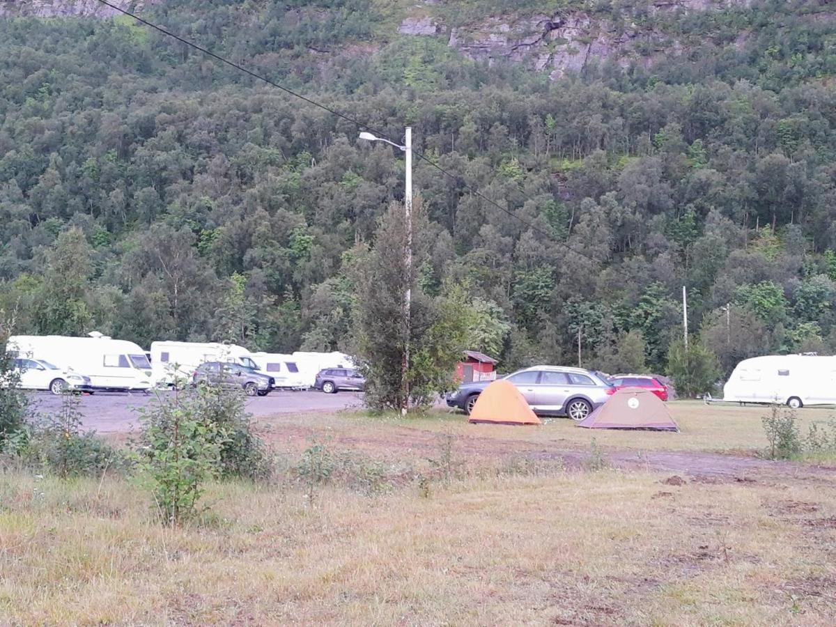 Basecamp Birtavarre Bagian luar foto
