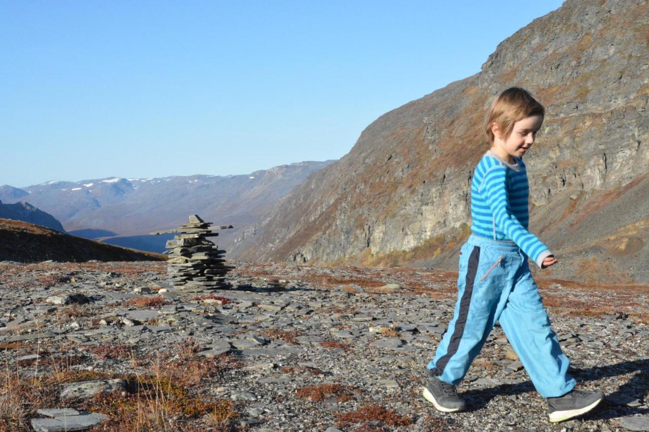 Basecamp Birtavarre Bagian luar foto