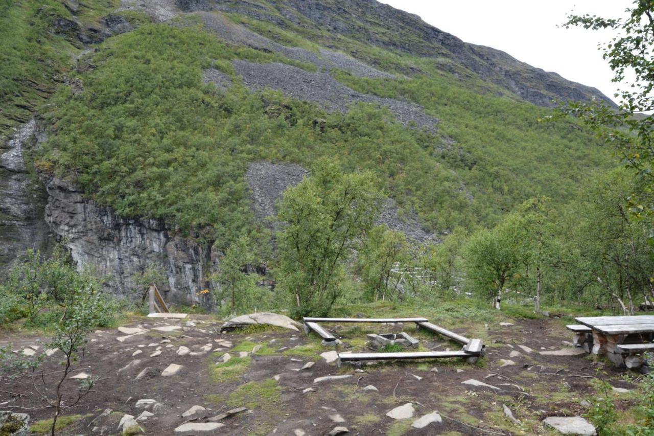 Basecamp Birtavarre Bagian luar foto